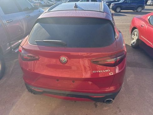 Used 2018 Alfa Romeo Stelvio Ti image 5