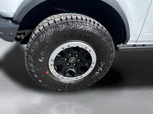 New 2026 Ford Bronco Badlands AWD/4WD image 18