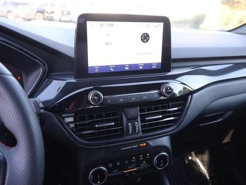Used 2023 Ford Escape ST-Line FWD image 16