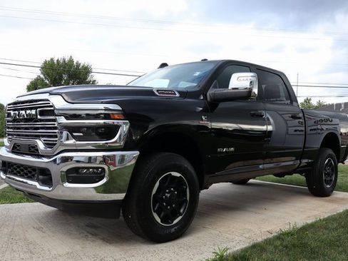 Used 2025 RAM 2500 Laramie image 8