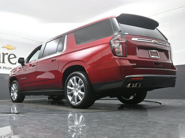Used 2022 Chevrolet Suburban High Country AWD/4WD image 5