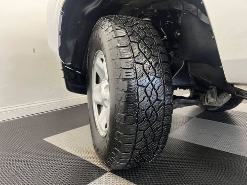Used 2021 Toyota Tacoma SR RWD image 33
