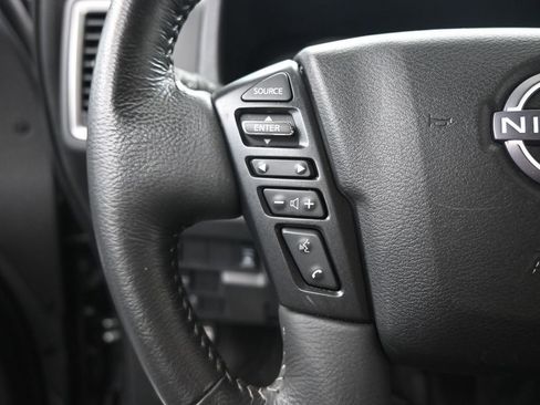 Used 2024 Nissan Frontier SV w/ SV Convenience Package image 12