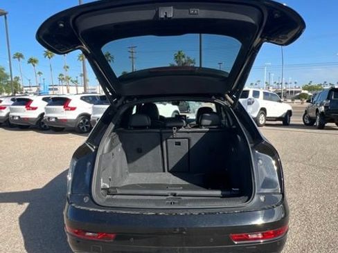 Used 2018 Audi Q3 2.0T Premium w/ Convenience Package AWD/4WD image 32