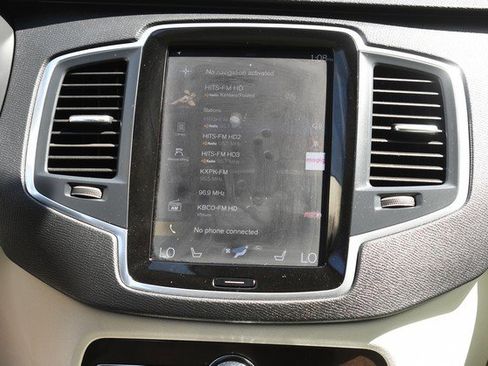 Used 2019 Volvo XC90 T5 Momentum image 21