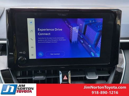 Used 2025 Toyota Corolla LE image 17