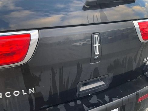 Used 2011 Lincoln MKX AWD w/ 102A Rapid Spec Order Code image 13