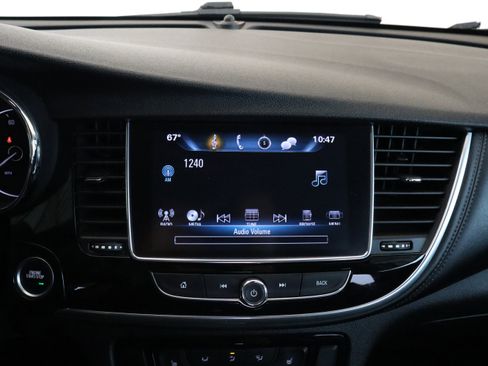 Used 2019 Buick Encore Essence AWD/4WD image 27