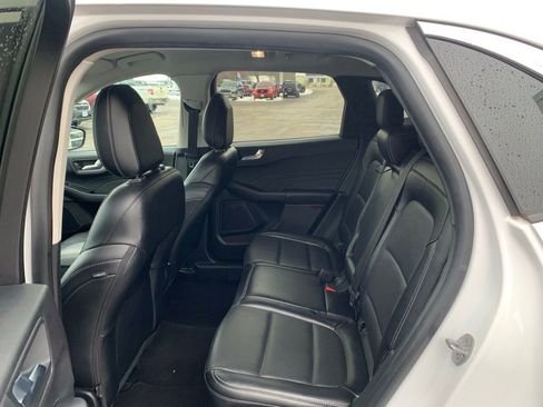 Used 2022 Ford Escape SEL image 11