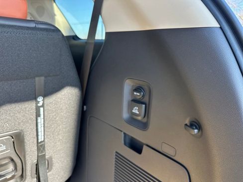 New 2026 Kia Carnival SX image 42