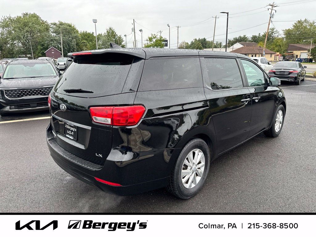 Used 2018 Kia Sedona LX FWD image 8
