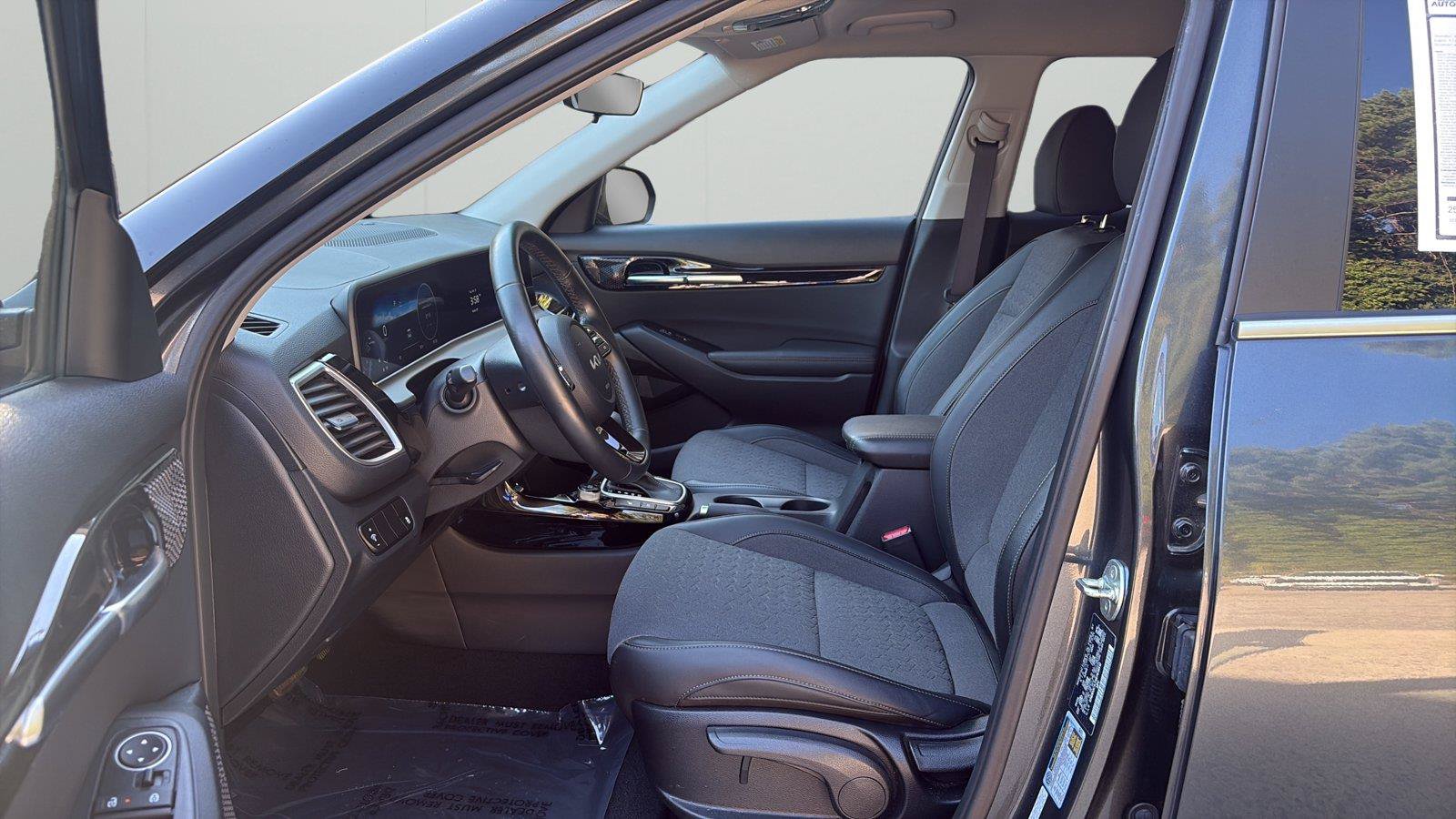 Used 2024 Kia Seltos X-Line AWD/4WD image 10