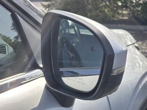 Used 2022 Mitsubishi Outlander SE AWD/4WD image 14