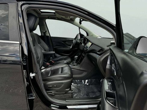 Used 2019 Buick Encore Essence w/ Experience Buick Package image 45