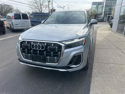 Used 2025 Audi Q7 3.0T Premium Plus AWD/4WD image 8