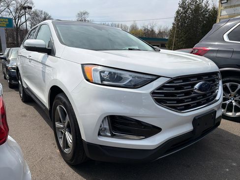 Used 2020 Ford Edge SEL w/ Convenience Package image 3
