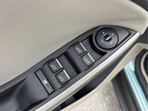 Used 2012 Ford Focus SEL FWD image 16