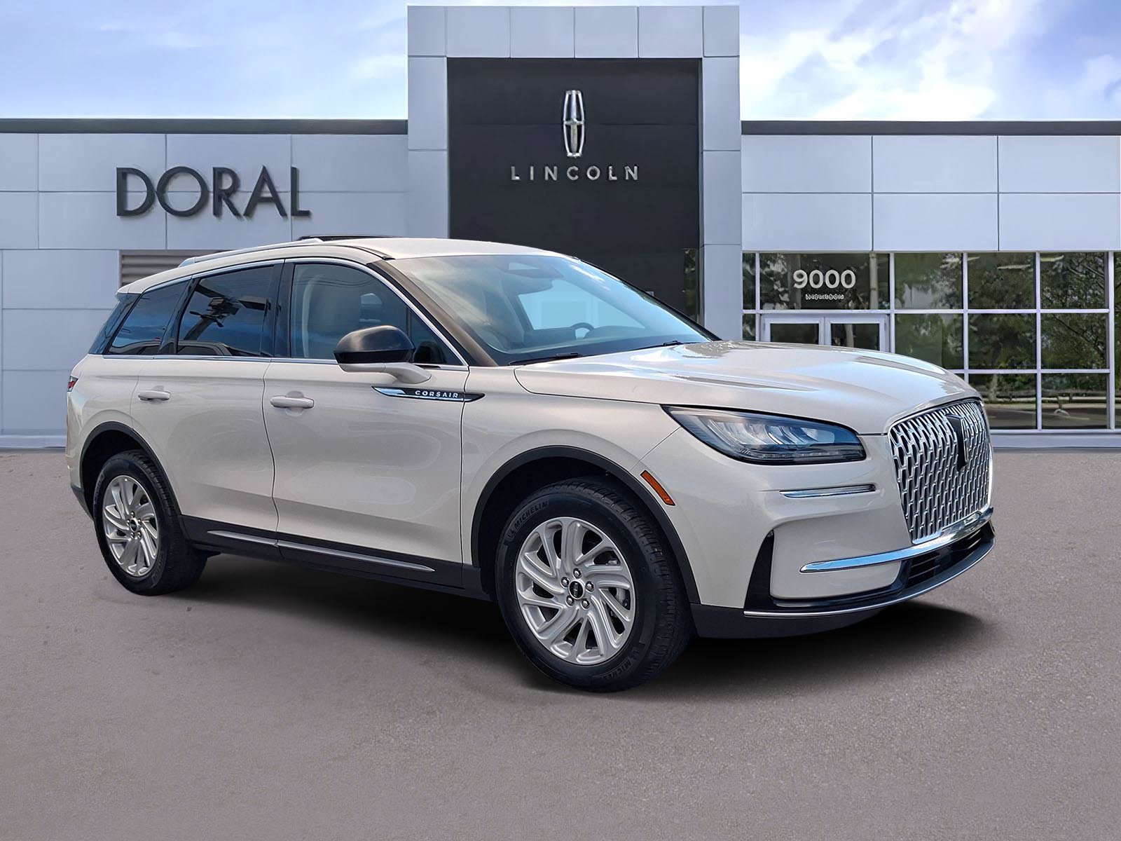 Certified 2023 Lincoln Corsair FWD image 1