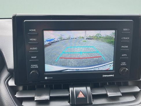 Used 2021 Toyota RAV4 LE AWD/4WD image 21