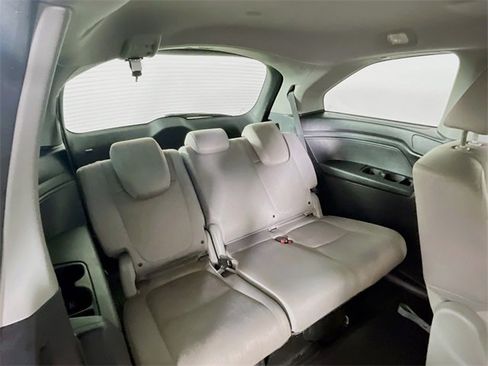 Used 2018 Honda Odyssey LX image 26