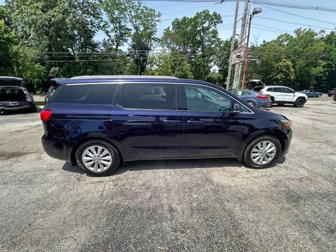 Used 2018 Kia Sedona EX FWD image 13