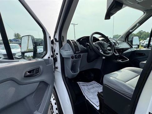 Used 2018 Ford Transit 350 156 DRW RWD image 28