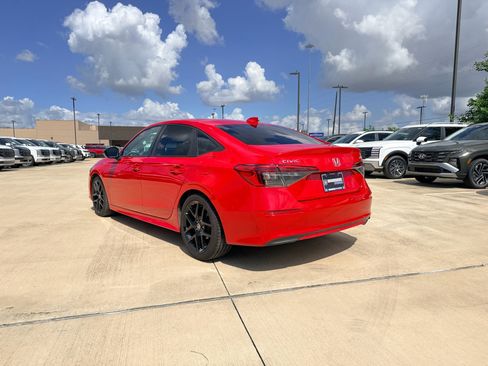 Used 2022 Honda Civic Sport image 9
