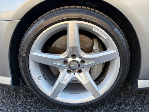 Used 2013 Mercedes-Benz SL 550 image 17