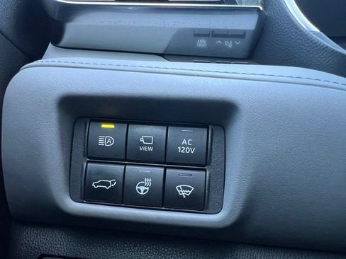 Used 2022 Toyota Highlander Platinum AWD/4WD image 23