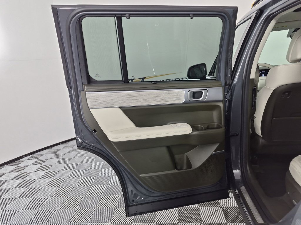 Used 2025 Hyundai Santa Fe Calligraphy AWD/4WD image 30