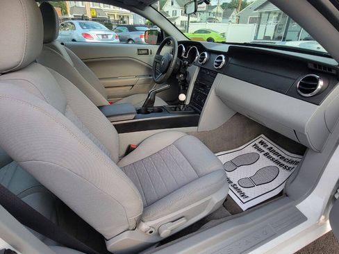 Used 2006 Ford Mustang GT Premium RWD image 16