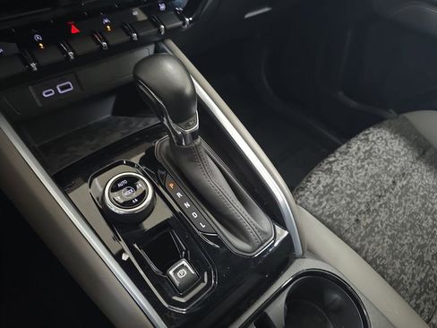 Used 2024 Chevrolet Colorado ZR2 w/ Technology Package image 23