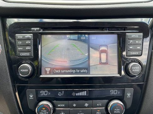 Used 2016 Nissan Rogue SL w/ SL Premium Package AWD/4WD image 18