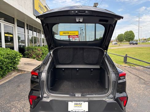 Used 2025 Buick Envista Preferred FWD image 30