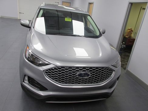 New 2024 Ford Edge SEL w/ Convenience Package image 2