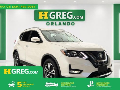 Used 2019 Nissan Rogue SV w/ Premium Package FWD image 1