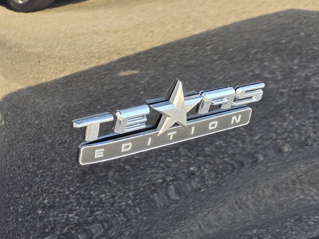 Used 2020 Chevrolet Silverado 1500 LT w/ Texas Edition RWD image 25