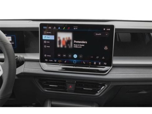 Certified 2025 Volkswagen Tiguan SE R-Line image 12