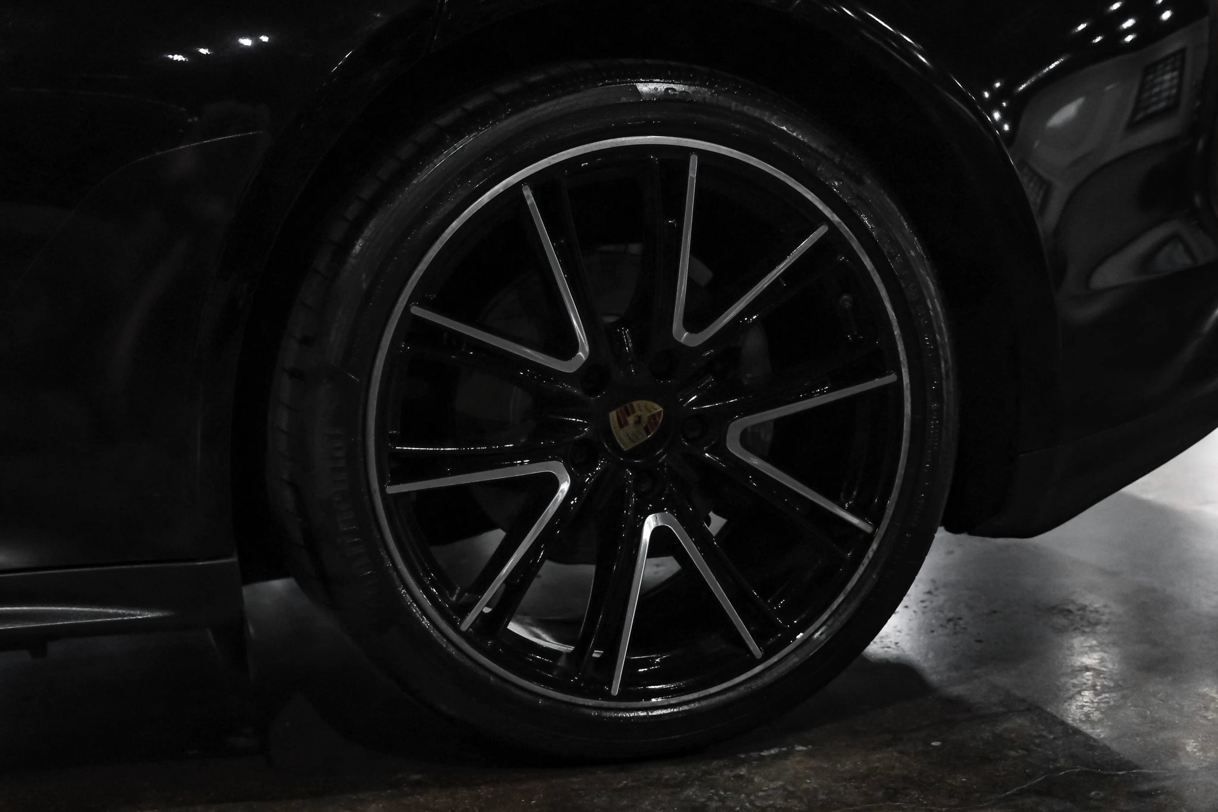 Used 2019 Porsche Panamera 4 AWD/4WD image 56