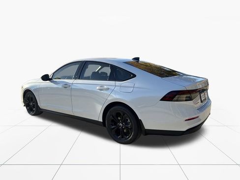 New 2025 Honda Accord SE image 6