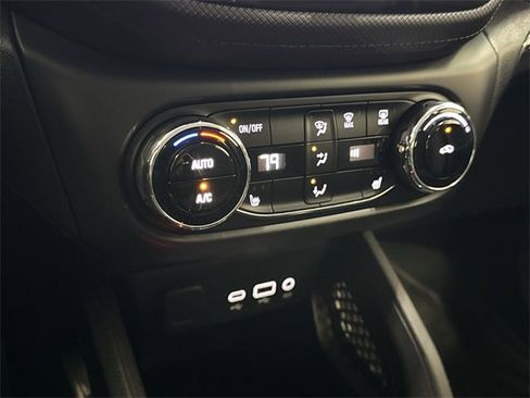 Certified 2022 Chevrolet TrailBlazer LT w/ Convenience Package image 19