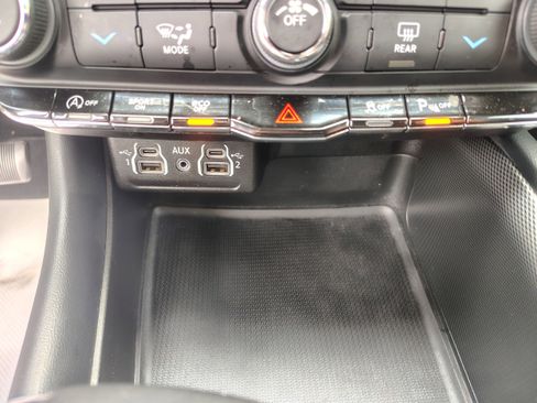 Certified 2025 Dodge Durango GT AWD/4WD image 38