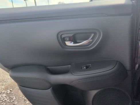 Used 2025 Honda HR-V LX image 26