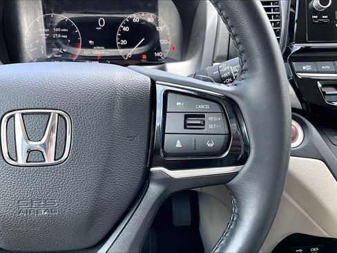 Certified 2025 Honda Odyssey EX-L image 24