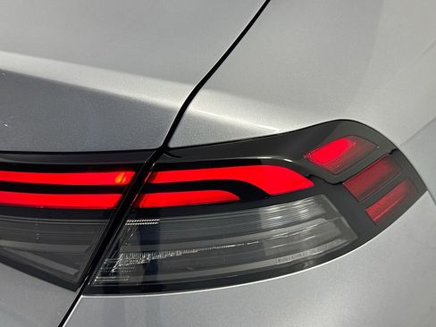 Used 2025 Honda Accord EX-L image 37