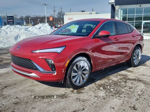 Used 2026 Buick Envista Avenir image 2