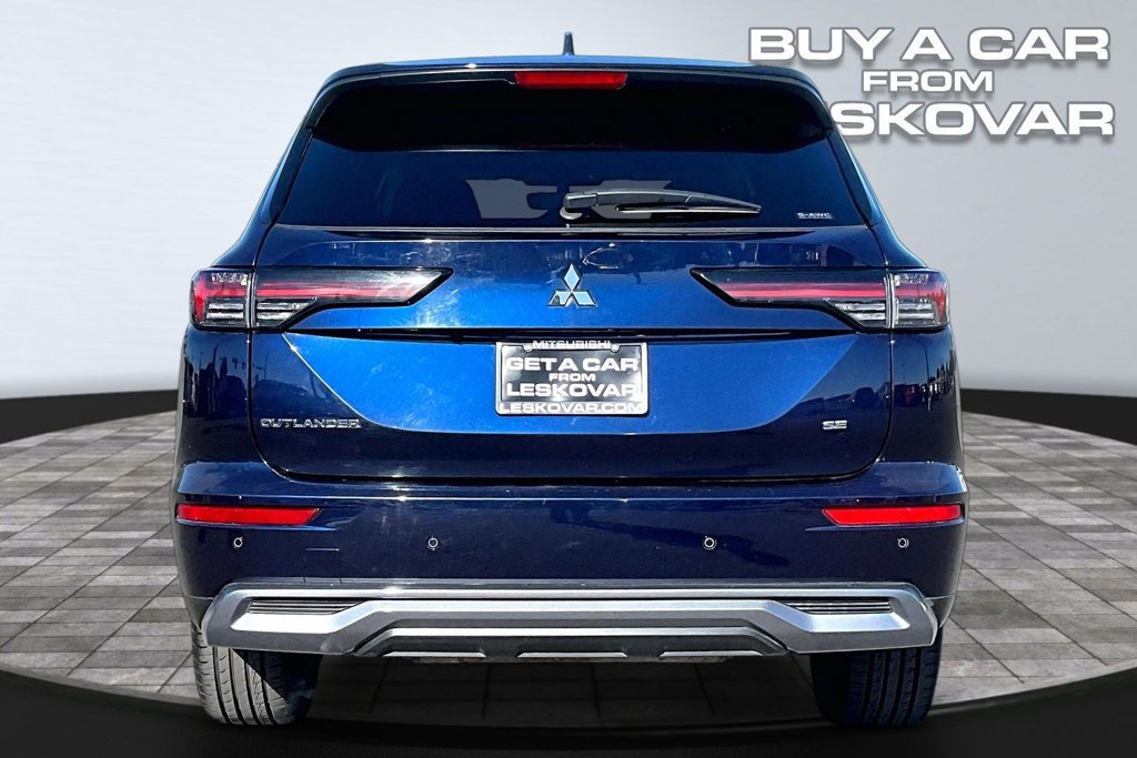Used 2025 Mitsubishi Outlander SE AWD/4WD image 4