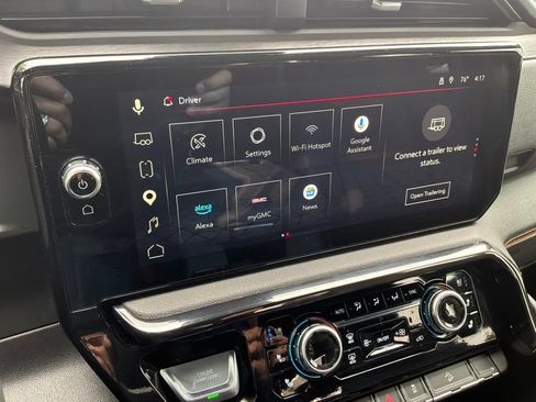 Used 2024 GMC Sierra 1500 AT4 w/ Technology Package AWD/4WD image 18