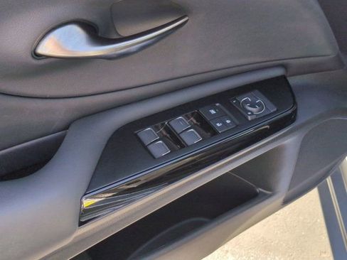 Used 2022 Lexus ES 300h w/ Accessory Package image 15