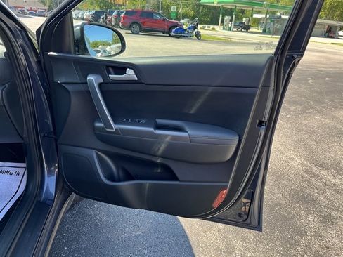 Used 2022 Kia Sportage LX w/ LX AWD Value Edition Package image 34